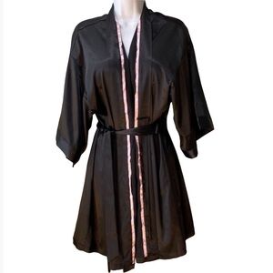Victoria’s Secret Black Satin With Pink Satin Accent Trim Kimono Robe Ladies M/L